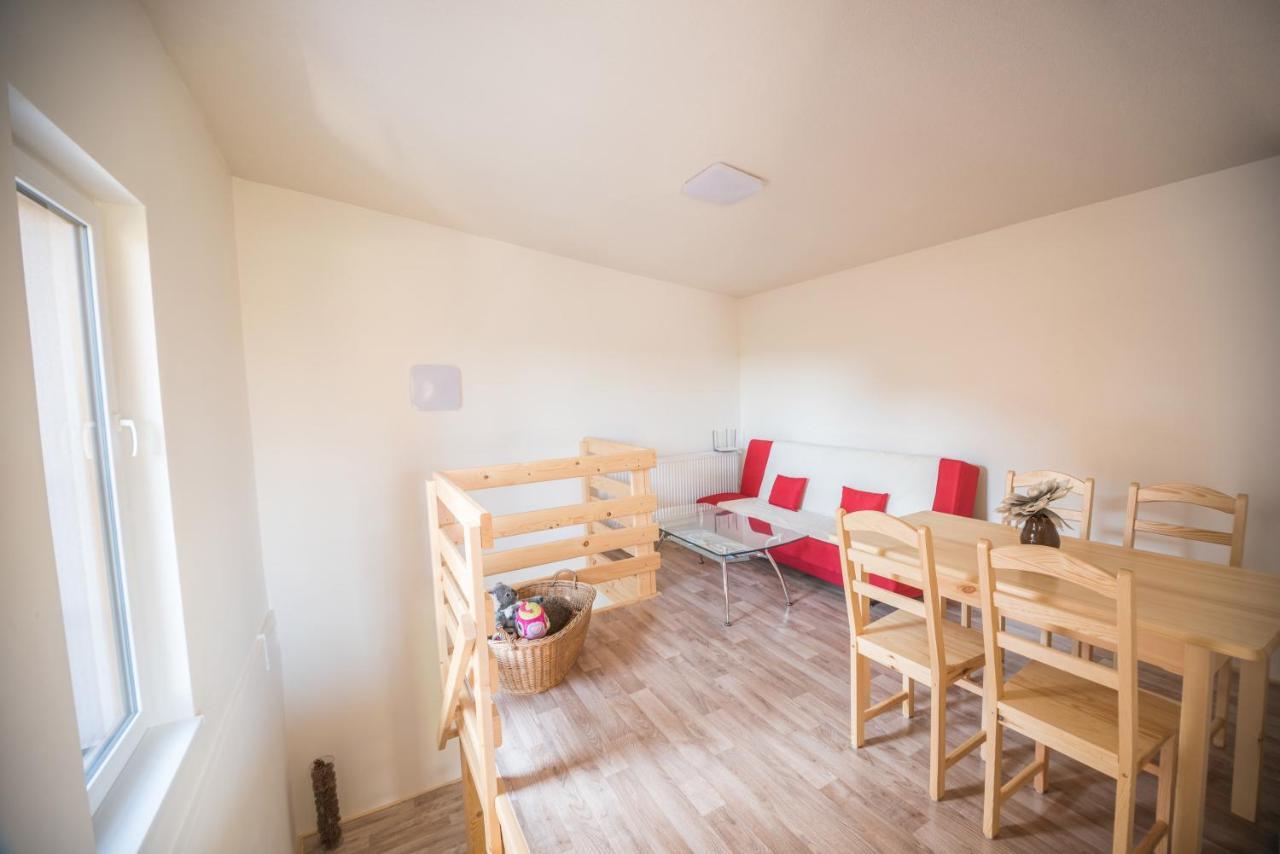 Apartman Emka Liptovský Mikuláš Eksteriør bilde